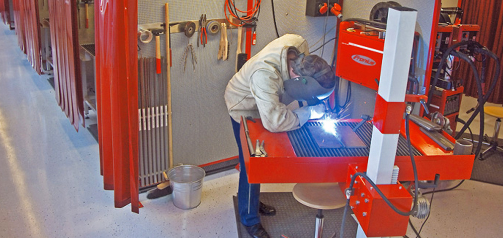 Inert gas welding in the Academy