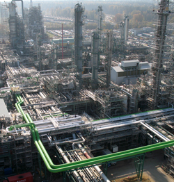 Modernization of a refinery